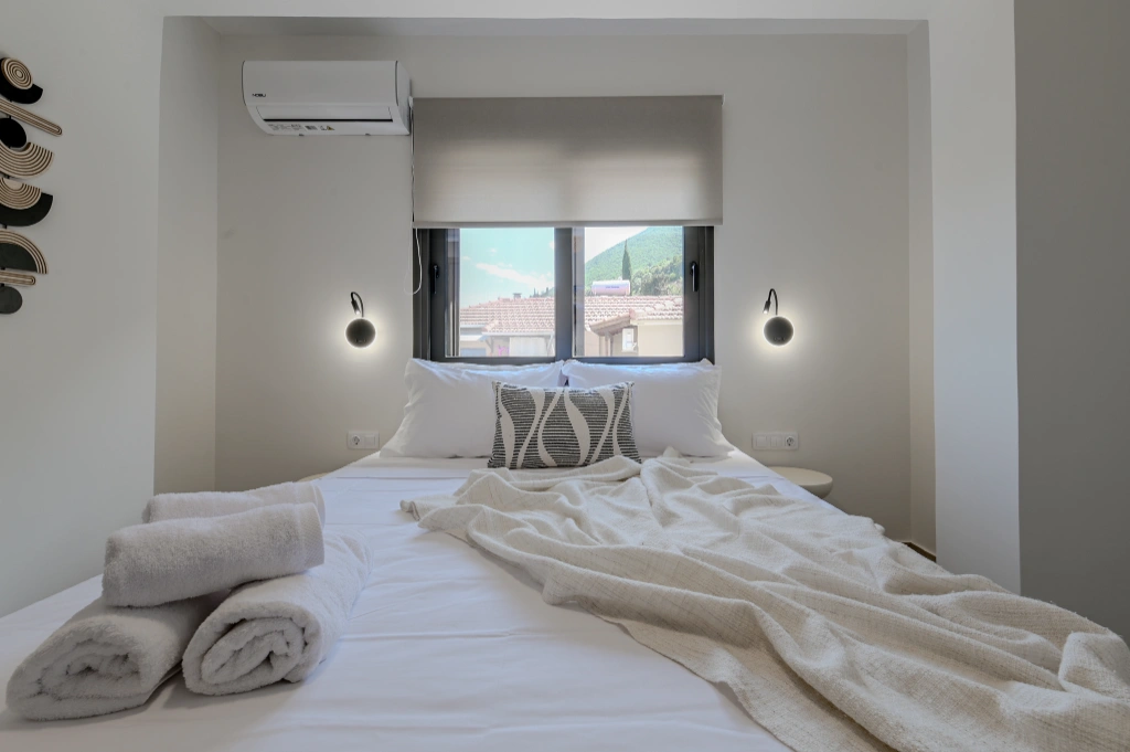 Suite 6 - Gallery 25